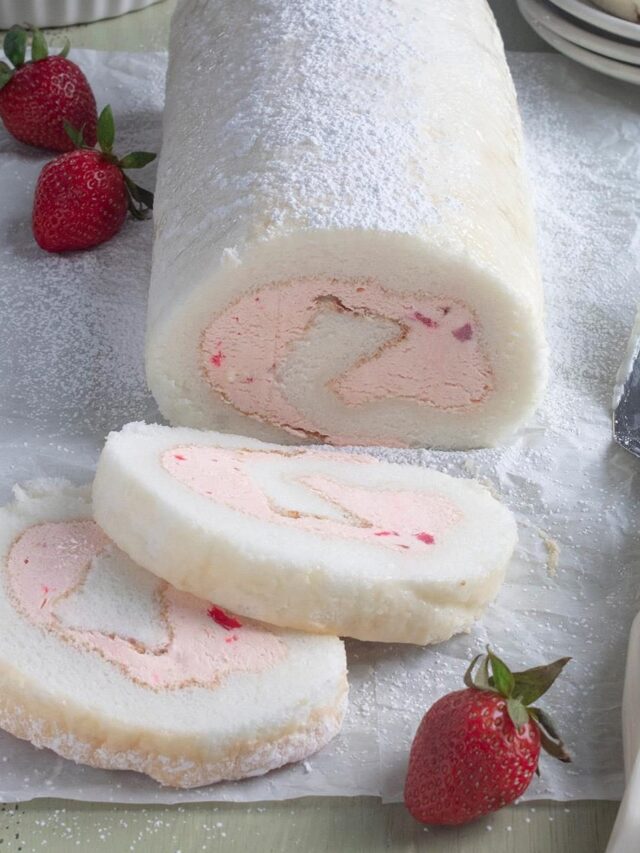 Tempting Tiramisu Cake Roll: A Perfect Blend of Elegance and Decadence