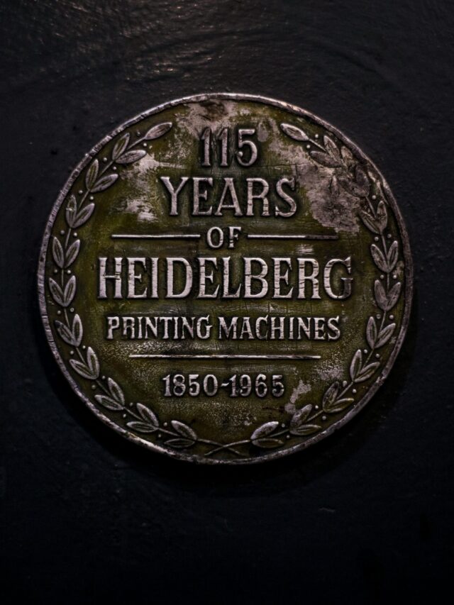 shoeib-abolhassani-UJlFjme2UNc-unsplash