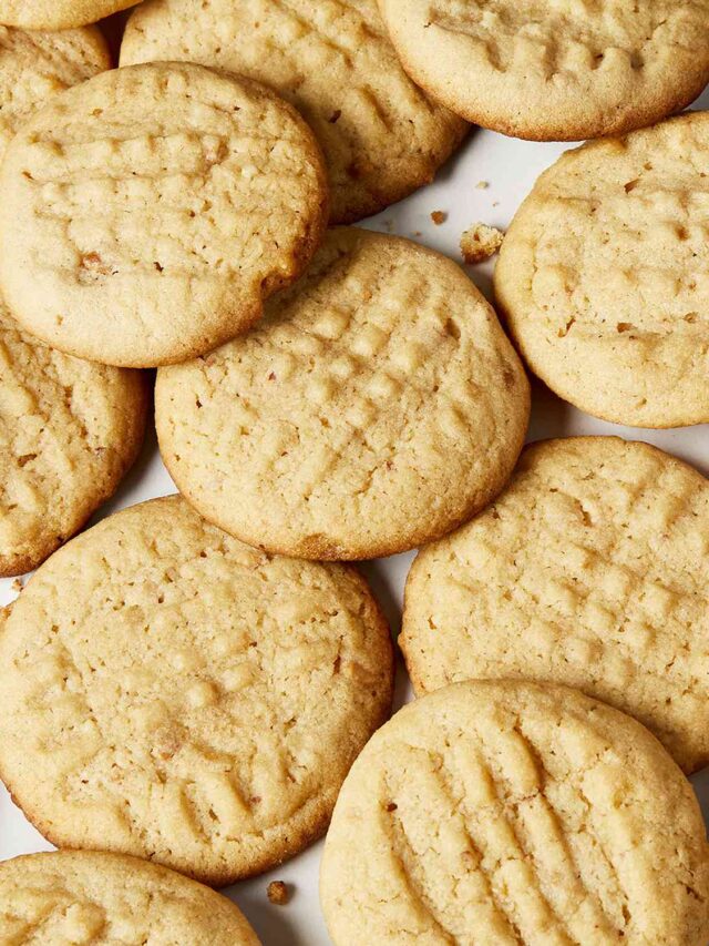Classic Peanut Butter Cookies Recipe
